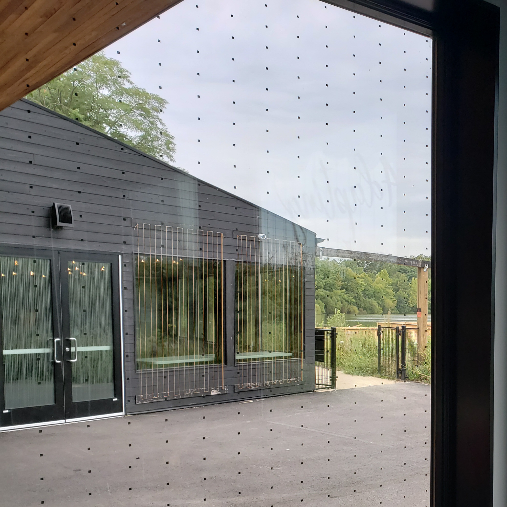 Feather Friendly® adhesive dot pattern. Photo: Feather Friendly